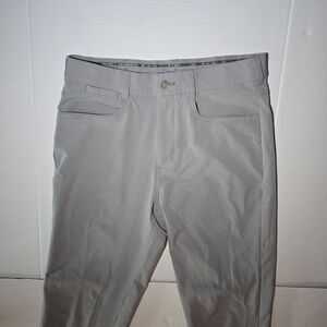 Walter Hagen Athletic Golf Pants Men's Size 30 Gray Flat Front Casual Poly Blend